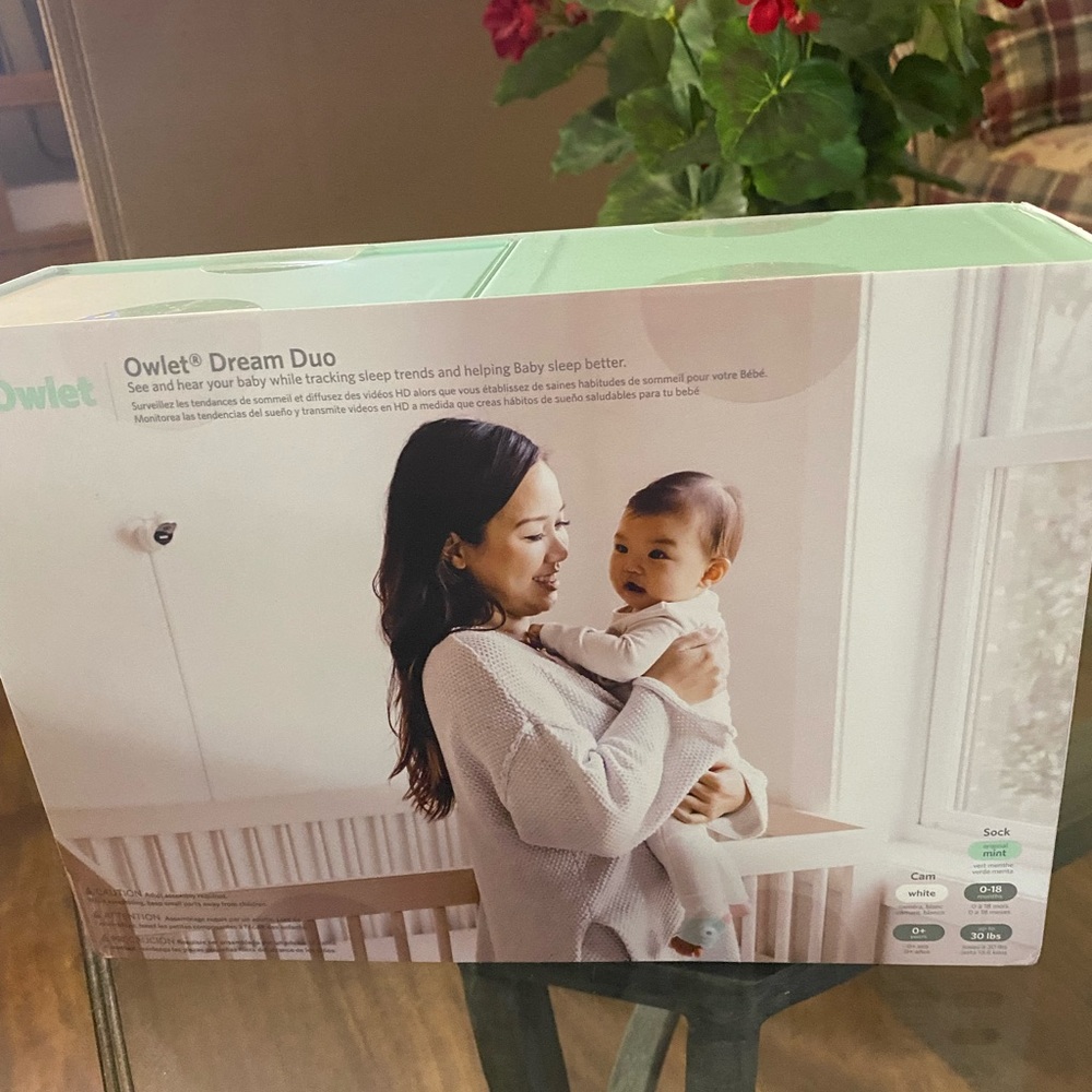 Owlet Dream Duo-Dream Sock Baby Monitor and HD Camera -Never opened-Brand New